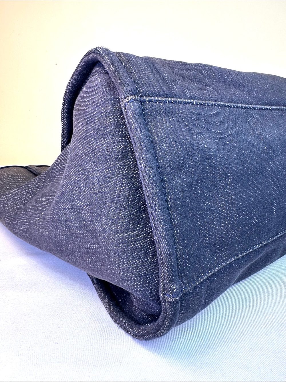 CHANEL Deauville Dark Denim & Navy Leather MM Tote Sticker #17 2012-13 GHW COA - Picture 11 of 17